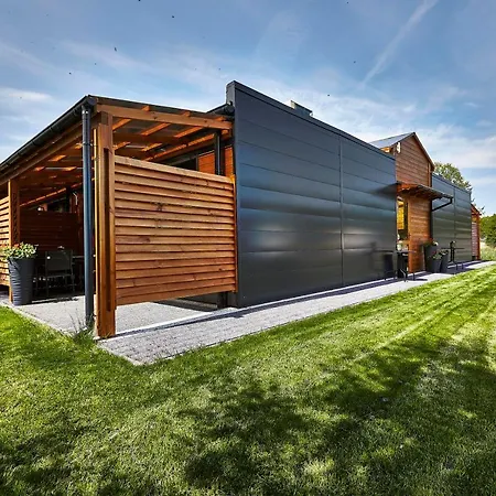 Πάρκο διακοπών House Family